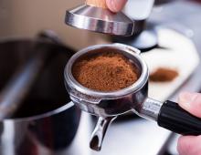 Attività redditizia del caffè da asporto: piano aziendale Come calcolare un piano aziendale del caffè da asporto