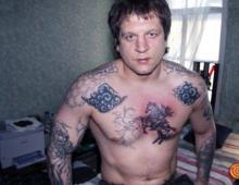 Vězni dešifrují Emelianenko tetování